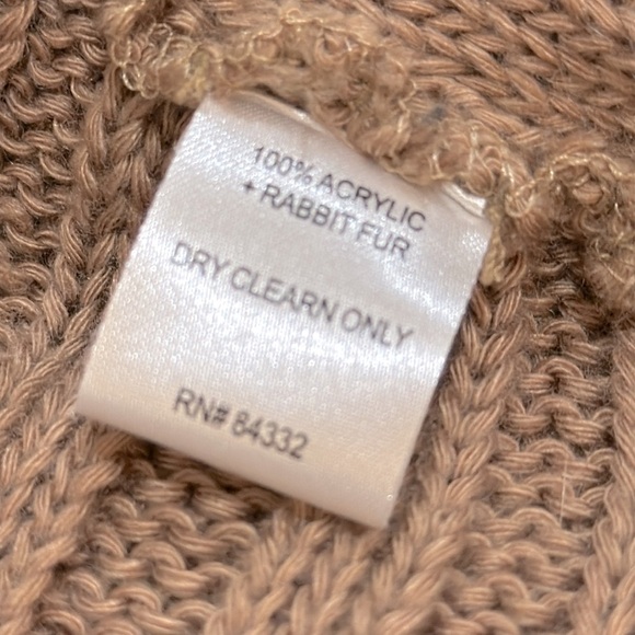 Sisters rabbit fur fringe knit vest size S - Picture 3 of 7